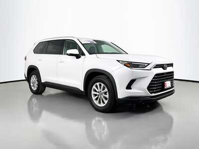 2025 Toyota Grand Highlander, $45977. Photo 1