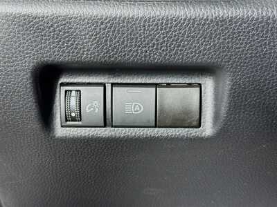 2024 Toyota RAV4, $29977. Photo 10