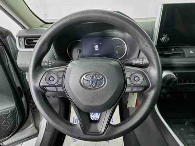 2024 Toyota RAV4, $29977. Photo 11