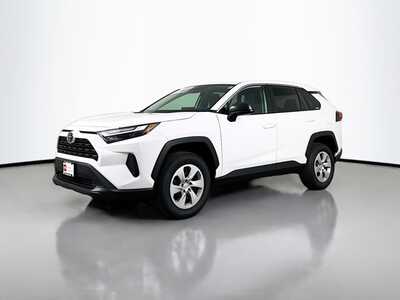 2024 Toyota RAV4, $30840. Photo 3