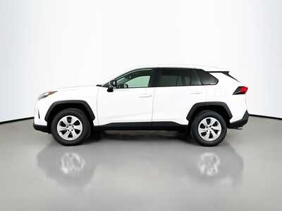 2024 Toyota RAV4, $30840. Photo 4