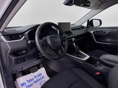 2024 Toyota RAV4, $30840. Photo 9