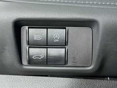 2024 Toyota Highlander, $36740. Photo 10