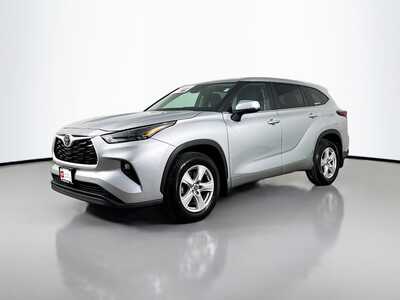 2024 Toyota Highlander, $36740. Photo 3