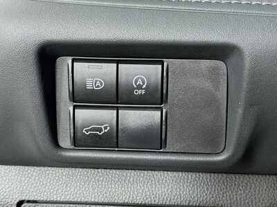 2025 Toyota Highlander, $45977. Photo 10