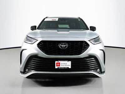 2025 Toyota Highlander, $45977. Photo 2