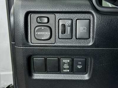 2024 Toyota 4Runner, $42925. Photo 10