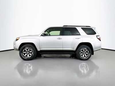2024 Toyota 4Runner, $42925. Photo 4