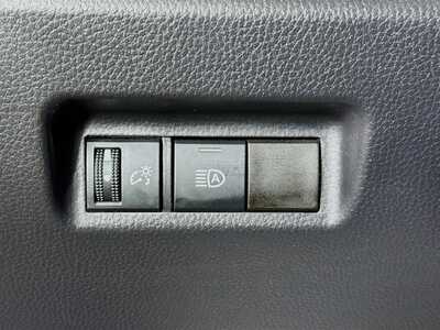 2025 Toyota RAV4, $30599. Photo 10