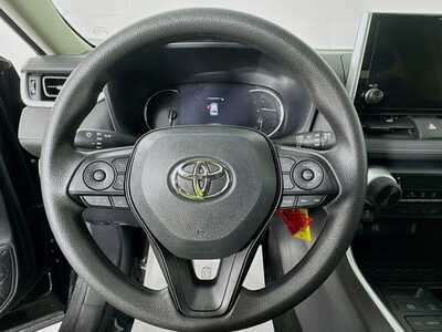 2025 Toyota RAV4, $30599. Photo 11