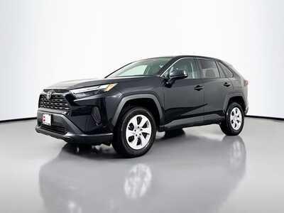 2025 Toyota RAV4, $30599. Photo 3