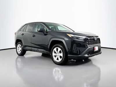 2025 Toyota RAV4, $30599. Photo 1
