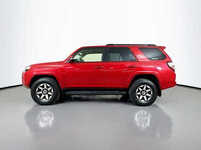 2024 Toyota 4Runner, $45977. Photo 4