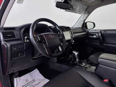 2024 Toyota 4Runner, $45977. Photo 9