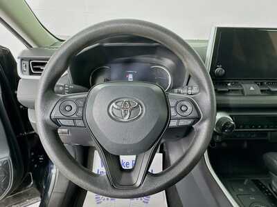 2024 Toyota RAV4, $34977. Photo 11