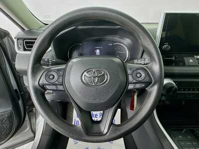 2024 Toyota RAV4, $28217. Photo 11