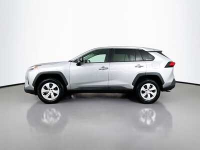 2024 Toyota RAV4, $28217. Photo 4