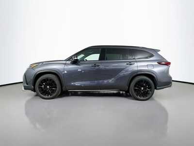 2025 Toyota Highlander, $45977. Photo 4