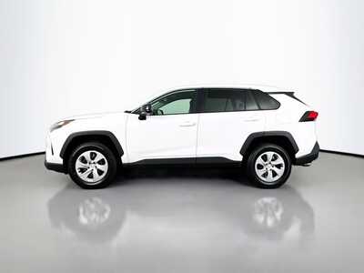 2024 Toyota RAV4, $29977. Photo 4