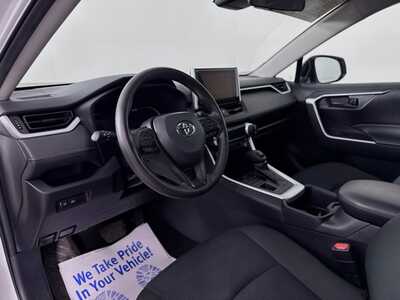 2024 Toyota RAV4, $29977. Photo 9