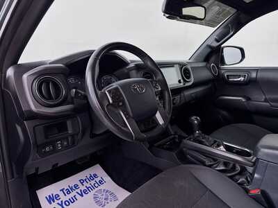 2019 Toyota Tacoma, $32570. Photo 9