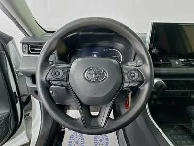 2024 Toyota RAV4, $28915. Photo 11