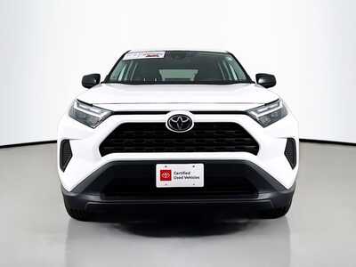 2024 Toyota RAV4, $28915. Photo 2
