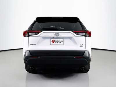 2024 Toyota RAV4, $28915. Photo 6