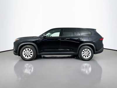 2025 Toyota Grand Highlander, $48120. Photo 4