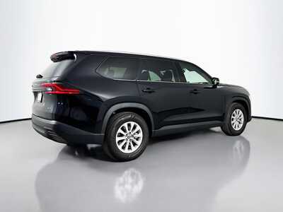 2025 Toyota Grand Highlander, $48120. Photo 7