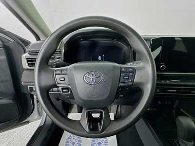 2025 Toyota Camry, $27678. Photo 11