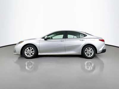 2025 Toyota Camry, $27678. Photo 4