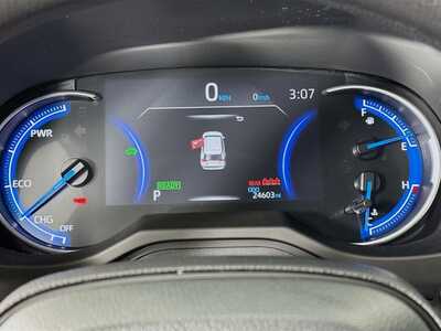 2025 Toyota RAV4, $34977. Photo 12