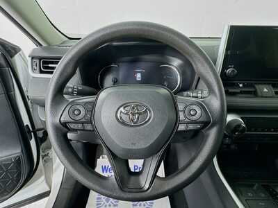 2025 Toyota RAV4, $35977. Photo 11