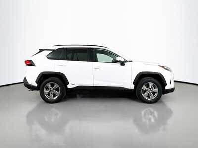 2025 Toyota RAV4, $35977. Photo 8