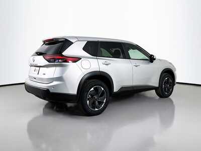 2025 Nissan Rogue, $24977. Photo 7