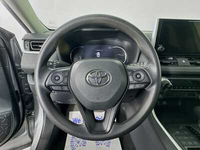 2024 Toyota RAV4, $31977. Photo 11