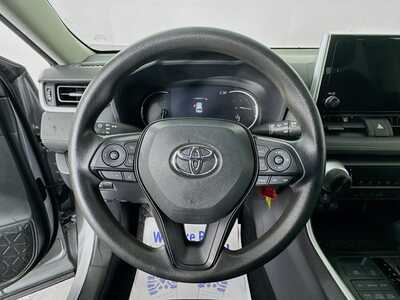 2024 Toyota RAV4, $29977. Photo 11