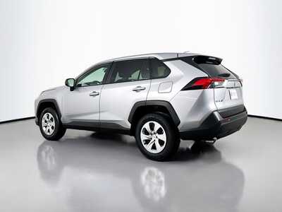 2024 Toyota RAV4, $29977. Photo 5