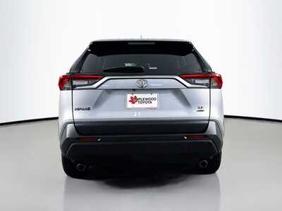 2024 Toyota RAV4, $29977. Photo 6