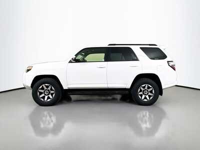 2024 Toyota 4Runner, $43884. Photo 4
