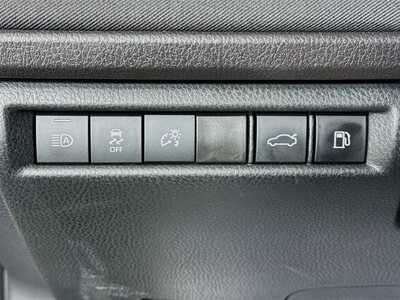 2025 Toyota Camry, $28477. Photo 10