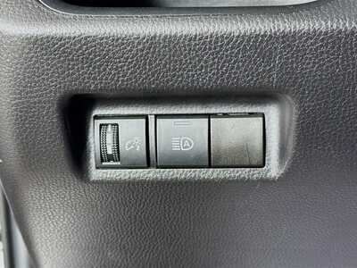 2025 Toyota RAV4, $33977. Photo 10