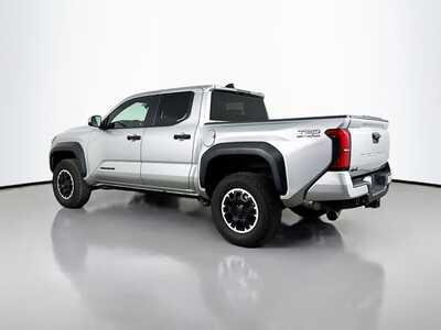 2024 Toyota Tacoma, $39477. Photo 5