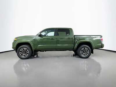 2021 Toyota Tacoma, $37977. Photo 4