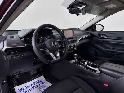 2024 Nissan Altima, $19977. Photo 9