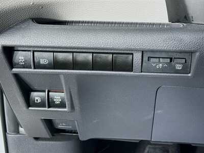 2024 Toyota Sienna, $38977. Photo 10
