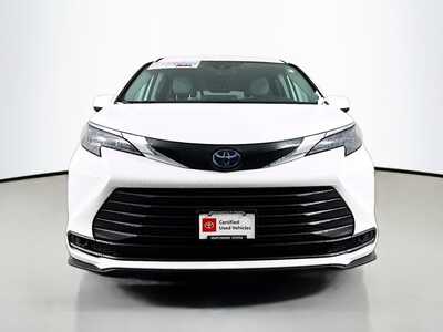 2024 Toyota Sienna, $38977. Photo 2