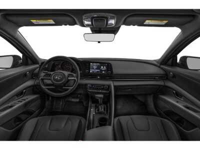 2021 Hyundai Elantra, $16977. Photo 11