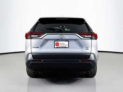 2024 Toyota RAV4, $29977. Photo 6